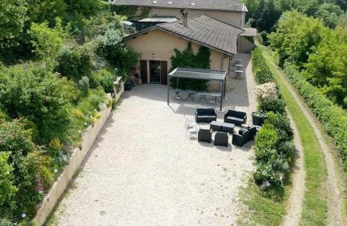 Courzieu House | Gîte LES GOUTTES 2 chambres 2 SDB