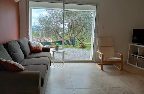 Largentiere House | Gîte Les Muguets - 4 personnes - confort et vue imprenable