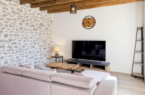 Ladinhac House | Gîte rénové, piscine et grand air - Ladinhac