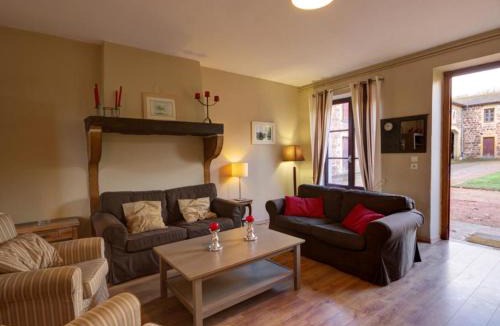 Parigny House | Gîte spacieux avec activités de loisirs et espace extérieur - FR-1-496-160