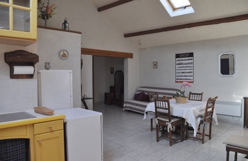 Trebas House | Gite Bienvenue Chez Lucien – Rural Retreat with Pool and Panoramic Views