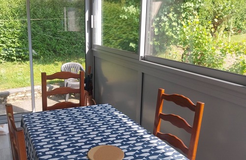 Lacapelle-Viescamp House | Gite Detached house sleeps 6 Pets welcome Wifi lake 10mn