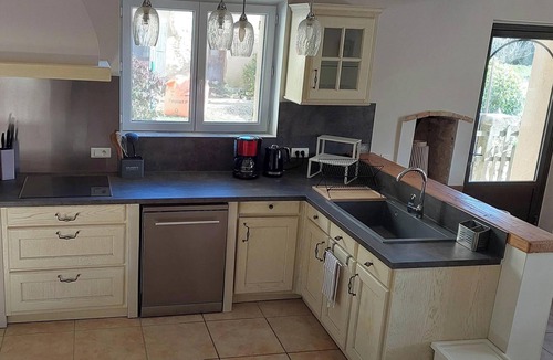 Beaumont-du-Ventoux House | Gite for 15p at the foot of Mont Ventoux Lacets du Ventoux