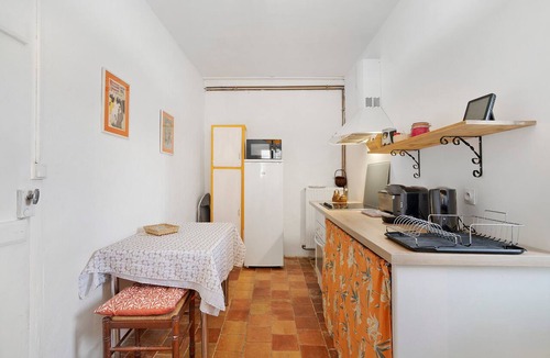 Pardaillan Apartment | Gite “Gite À La Ferme - Pardaillan” with Private Garden and Wi-Fi