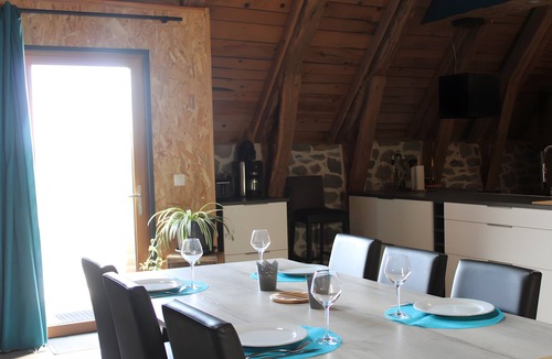 Meallet House | Gîte La Grange de Loey with Spa, Mountain View, Private Terrace and Wi-Fi