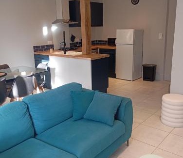 Marcillac-Vallon House | Gite La maison du gardien