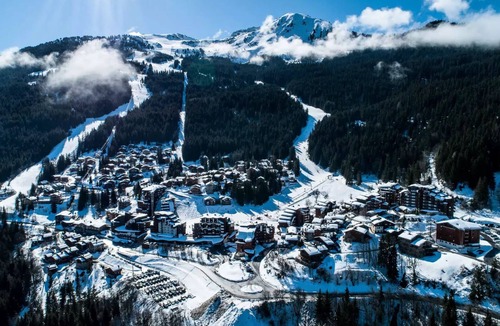 La Perriere Apartment | Grand Bois Residence B - CONFORTABLE 2 PARTS, SKIS TO PIEDS AND NEAR TRADE