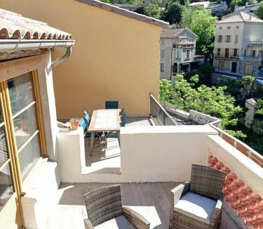 Largentiere Apartment | Grand Gîte terrasses Largentière