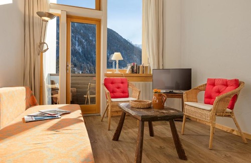 Argentiere Apartment | Grand Roc B211 from Slopes 260m, Mont-Blanc View & Parking - Happy Rentals