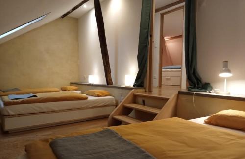 Mur-de-Barrez House | Grande maison conviviale dans centre historique