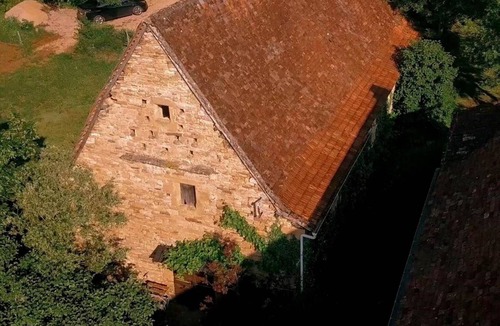Lunan House | Guest House LA GRANGETTE