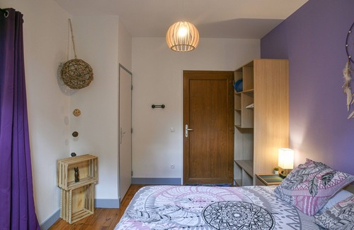 Saint-Franc Bed & Breakfast | Guest Room "L’attrape-rêves": Mountain View, Shared Garden & Wi-Fi