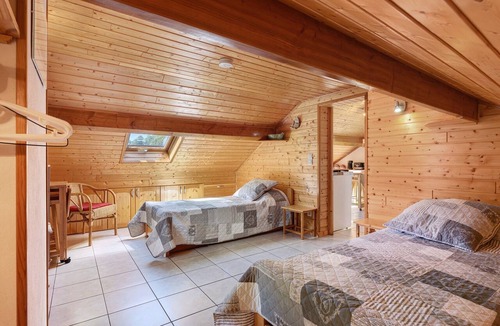 Engins Bed & Breakfast | Guest Room 'La Rossinière' with Mountain View, Private Terrace, and Wi-Fi
