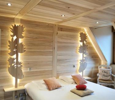 Pailherols Hotel | Hôtel Chez Marie