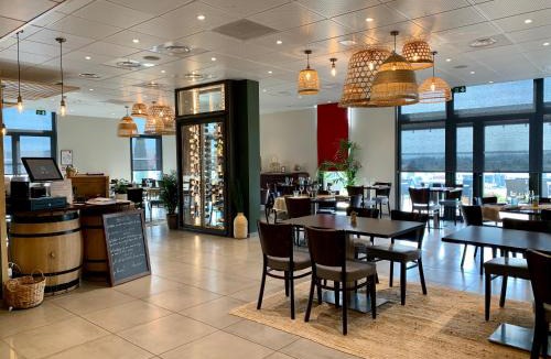 Saint-Symphorien-sur-Coise Hotel | Hôtel L'Horizon - Restaurant La Fougassette