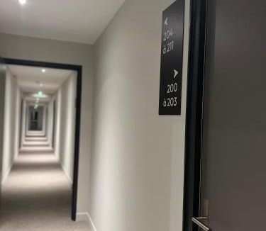 Aubenas Hotel | Hôtel Le Ponson