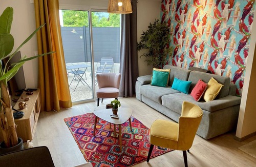 Drumettaz-Clarafond Apartment | Havana - Air-conditioned 4* apartment with terrace and private garden
