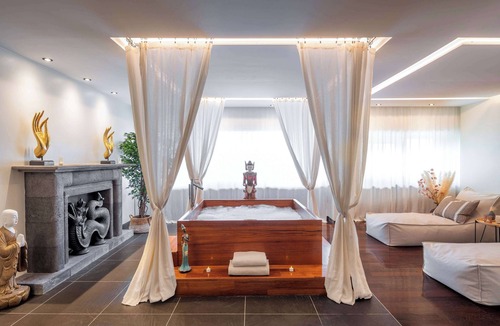 Evian-les-Bains Hotel | Hilton Evian-les-Bains