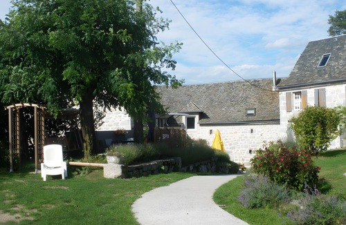 Soulages-Bonneval House | Holiday Home “Gîte 4 Pers - Les Gîtes de l'Aubrac” with Private Terrace, Garden & Wi-Fi