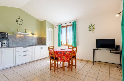 Bessas House | Holiday Home “L’Olivier - La Fontinelle”