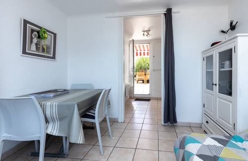 Biarritz House | Holiday home 'Le Pavillon Paul' with sea view, garden, terrace and Wi-Fi