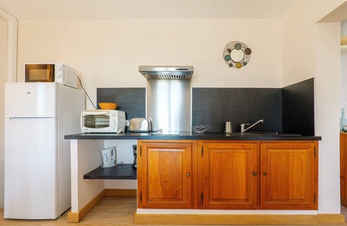 Bessas House | Holiday Home "Le Petit Pin - La Fontinelle" with Mountain View