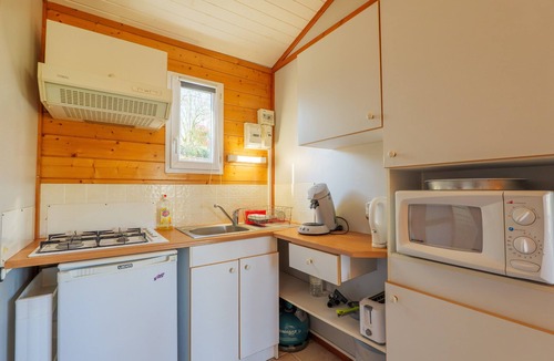 Chauzon House | Holiday Home 'Les Gîtes de Chauzon 4 with Pool' and Air Conditioning