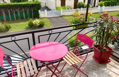 Objat Apartment | Homerez - Apartment Objat