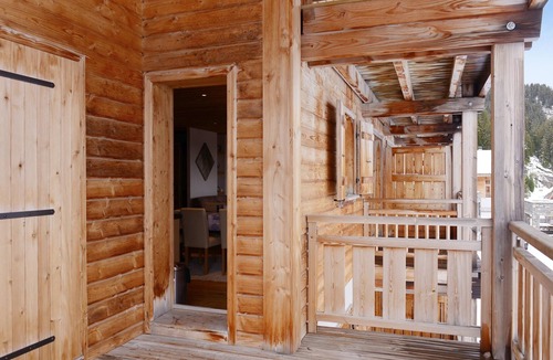 Flaine Apartment | Homerez - Large apartment 500m from the ski area for 9 pers. with swimming pool