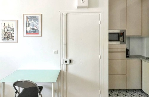 Montrouge Apartment | Homerez - Studio in Montrouge