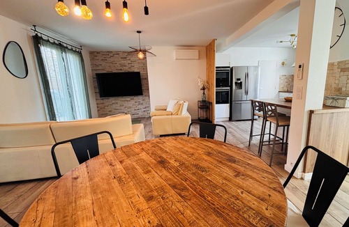 Vetraz-Monthoux House | House 8 pers with garden - Near Geneva (15 min) - Ideal for families & professionals
