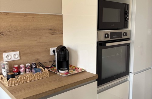 Colombier-Saugnieu House | House 90m2 from 2 to 10 people