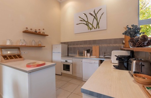 Bresse-sur-Grosne House | House with swimming pool "Le Foineau