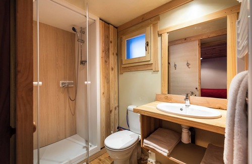 Champagny-en-Vanoise Cabin | Huttopia Champagny en Vanoise