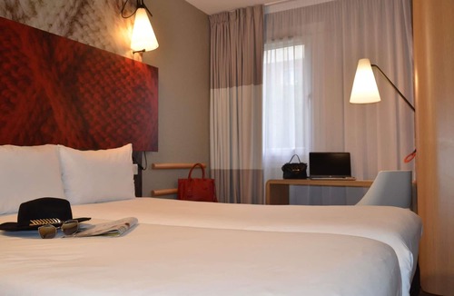 Melun Hotel | ibis Melun Hotel