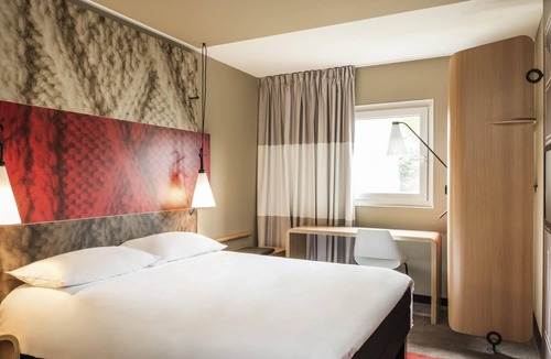 Melun Hotel | ibis Melun Hotel