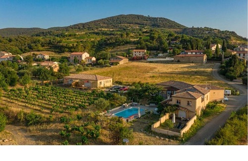 Berlou House | "in the middle flows a stream" . rental with jacuzzi, beautiful view, south terrace