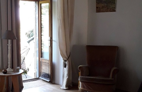 Mauriac House | IXth century house in MAURIAC with garden