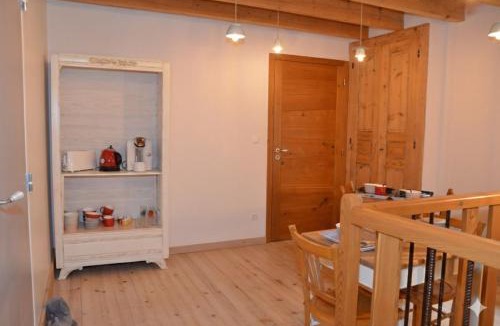 Saint-Antoine-l'Abbaye Bed & Breakfast | Joz Une Halte