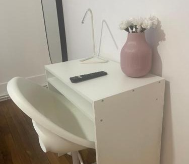 Juvisy-sur-Orge Apartment | L'AMAZONIE - Lovely apartment near to the train station and Orly Airport
