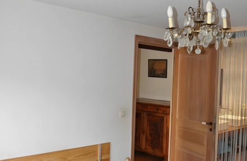 Noyarey Bed & Breakfast | L'Argentier Guest Room – Heated Indoor Pool & Characterful House