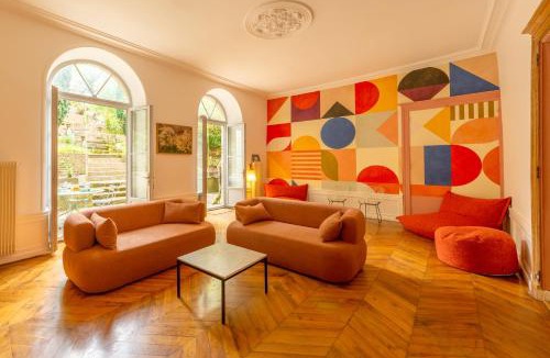 Figeac House | L'Aubépine du Puy, Maison d'Exception avec Piscine Privée au Cœur de Figeac