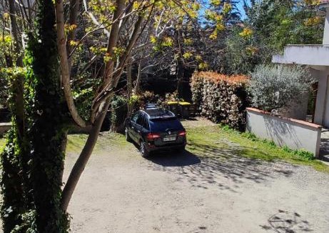 Montbrison Apartment | 'L'escapade Montbrisonnaise' appartement calme avec parking gratuit sur place