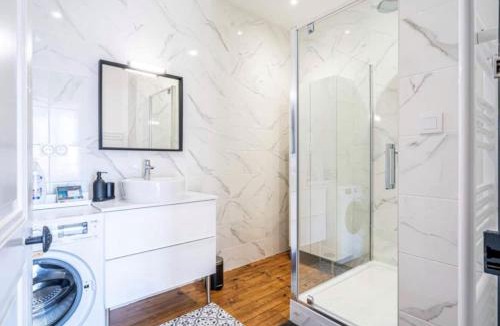 Quartier Chorier-Berriat Apartment | L'Estampille - T5 de 90m2 - Jusqu'à 4 Chambres - Wifi - GEM - Gare