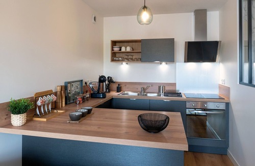 Brive-la-Gaillarde Apartment | L'Instant Terrasse - 1 Bedroom