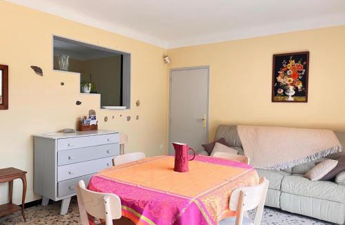 Pierrelongue House | La clairière