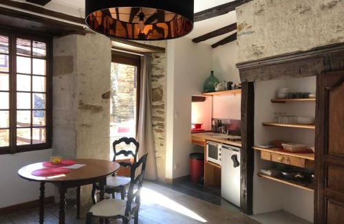 Conques House | LA CONQUISE