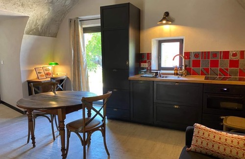 Junas House | "La Grange de Claudius" Gite Chic Avec Baignade Naturelle