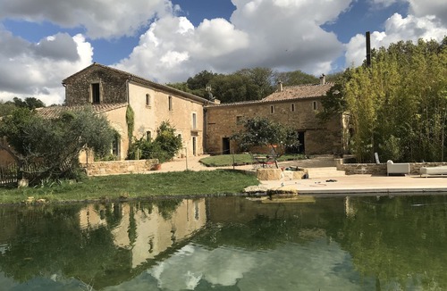 Junas House | "La Grange de Claudius" Gite Chic Avec Baignade Naturelle