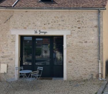 Ury House | La Grange